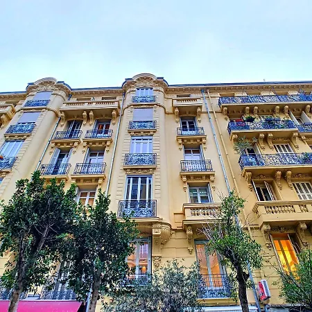 Apartment Nestor&jeeves - Modern Rock - - Very Close Sea Nice